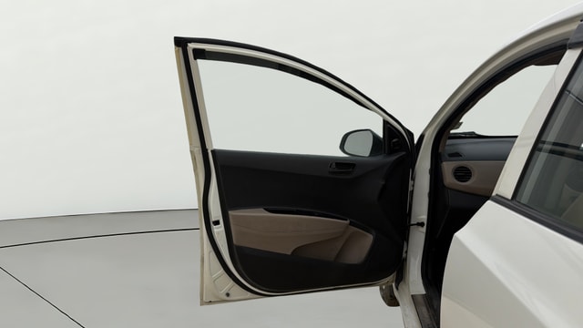 View Hyundai Grand i10 Image 35 Used Hyundai Grand i10 Image 35