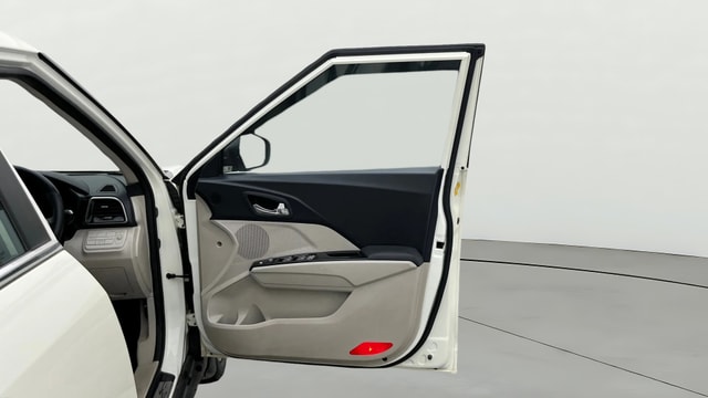 View Mahindra XUV300 Image 47 Used Mahindra XUV300 Image 47