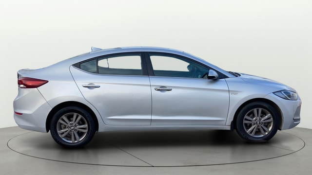 View Hyundai Elantra Image 9 Used Hyundai Elantra Image 9