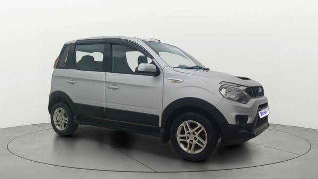 View Mahindra NuvoSport Image 23 Used Mahindra NuvoSport Image 23