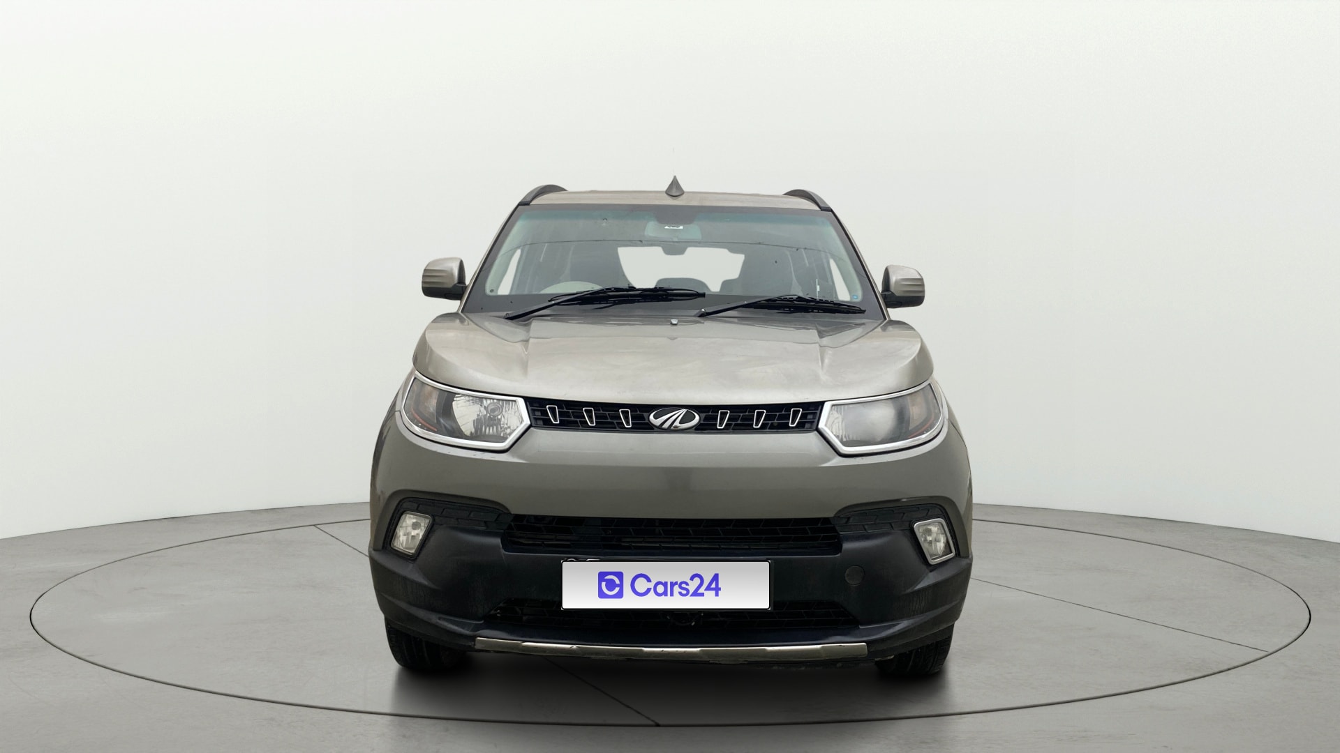 Used 2016 Mahindra KUV100 Used 2016 Mahindra KUV100