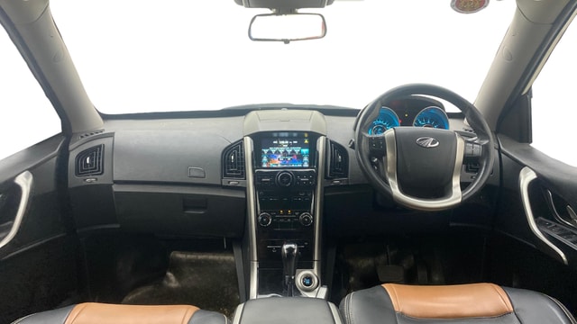 View Mahindra XUV500 Image 32 Used Mahindra XUV500 Image 32