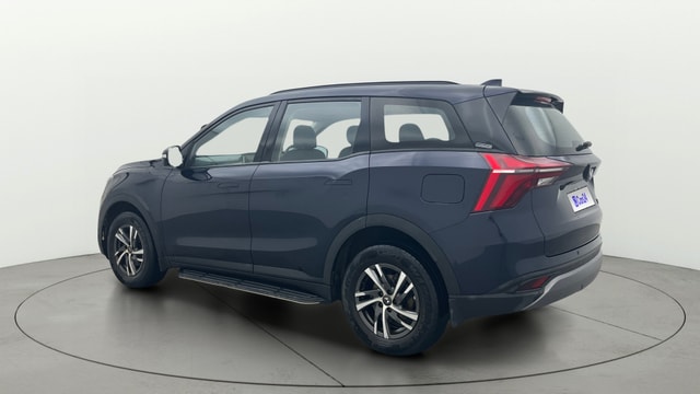 View Mahindra XUV700 Image 2 Used Mahindra XUV700 Image 2