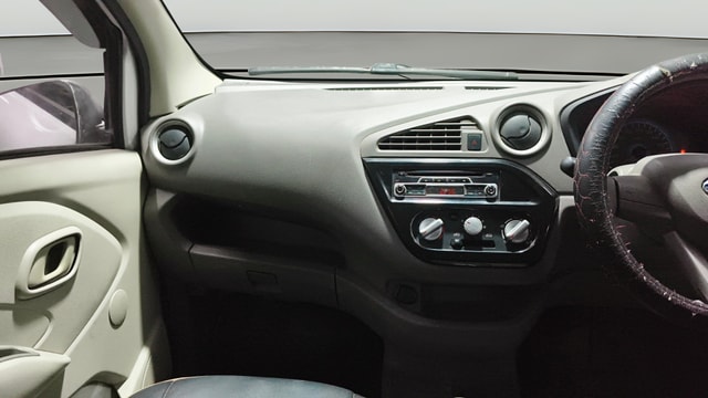 View Datsun Go Image 17 Used Datsun Go Image 17