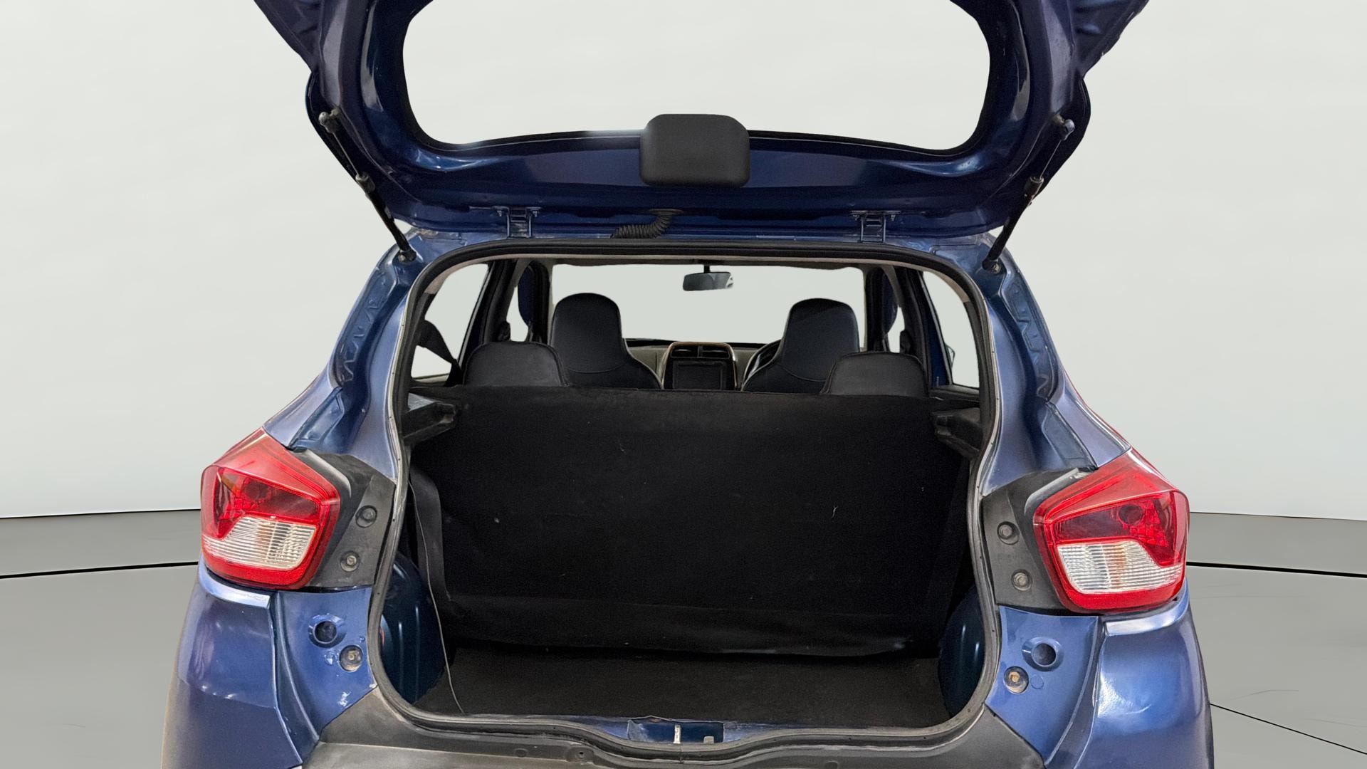 View 2017 Renault Kwid RXT 1.0 Driver Airbag Option Image 38 Used 2017 Renault Kwid RXT 1.0 Driver Airbag Option Image 38