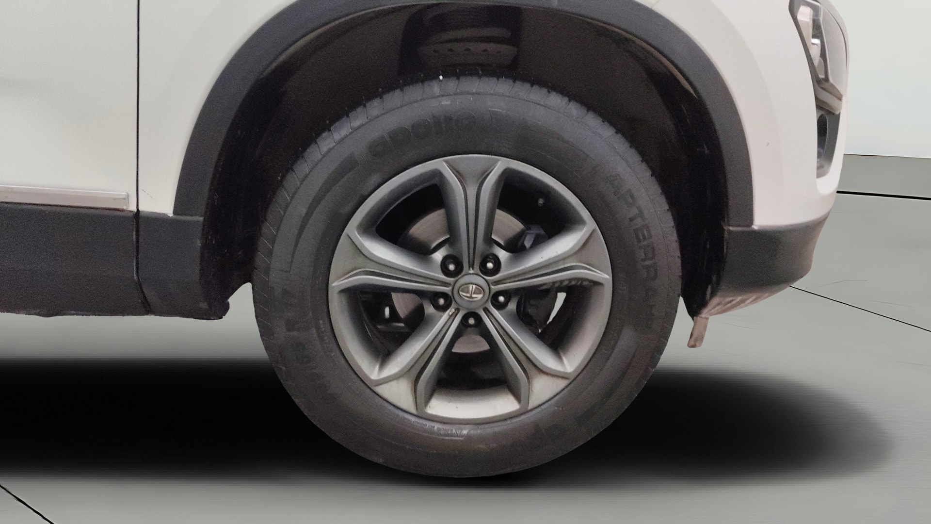 View 2020 Tata Harrier XE Image 42 Used 2020 Tata Harrier XE Image 42