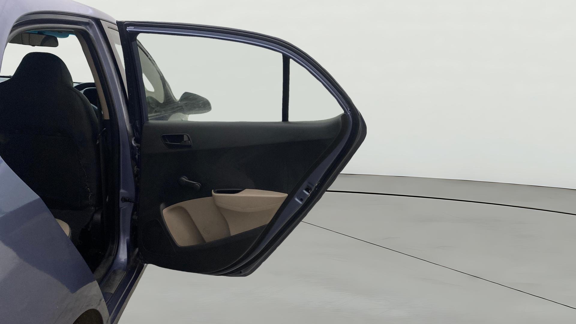 View 2015 Hyundai Xcent Base Petrol Image 7 Used 2015 Hyundai Xcent Base Petrol Image 7