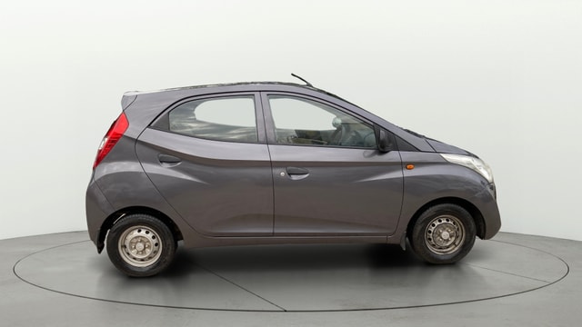 View Hyundai EON Image 29 Used Hyundai EON Image 29