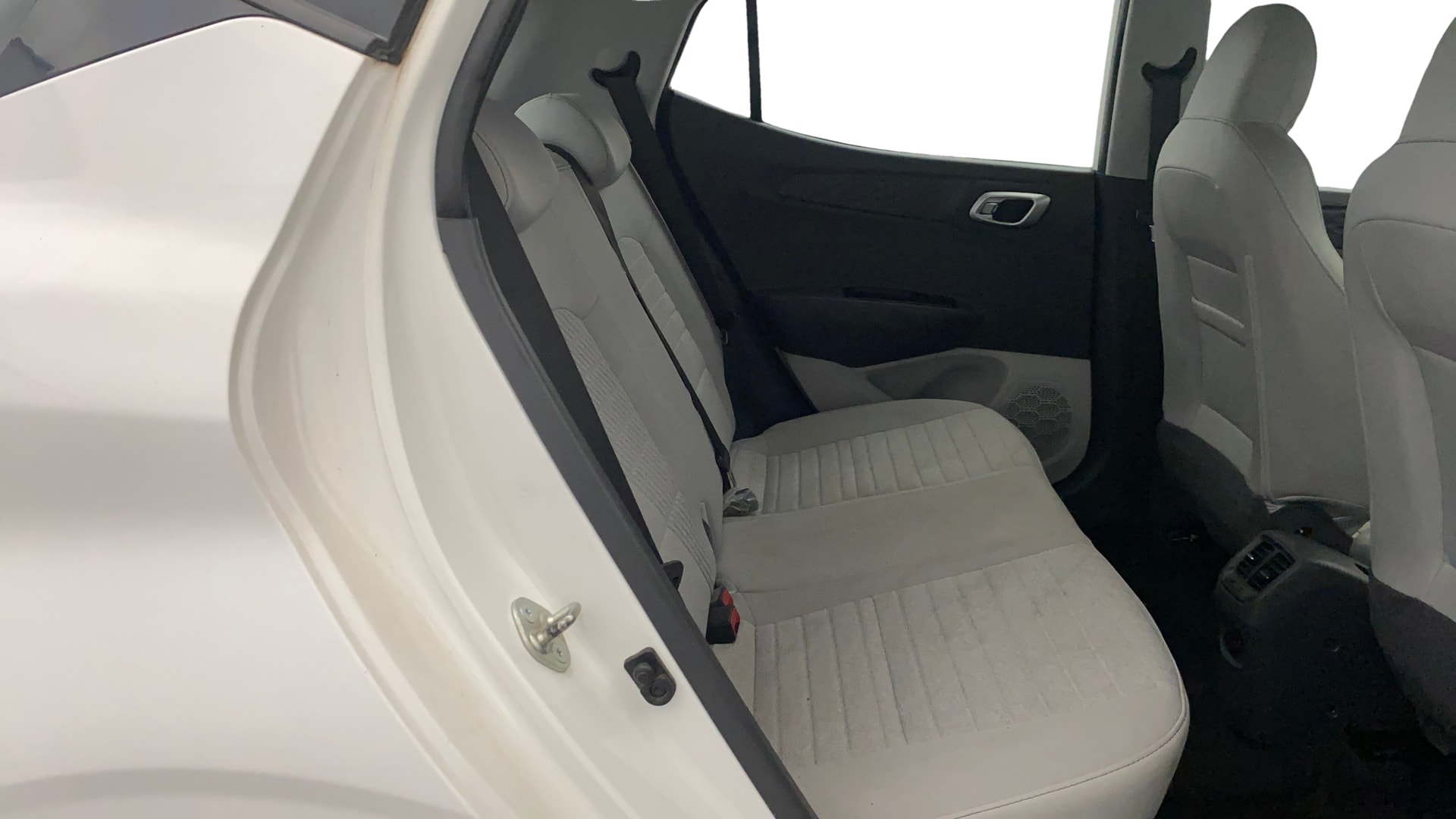 View 2023 Hyundai Grand i10 Nios Sportz Petrol AMT Image 38 Used 2023 Hyundai Grand i10 Nios Sportz Petrol AMT Image 38