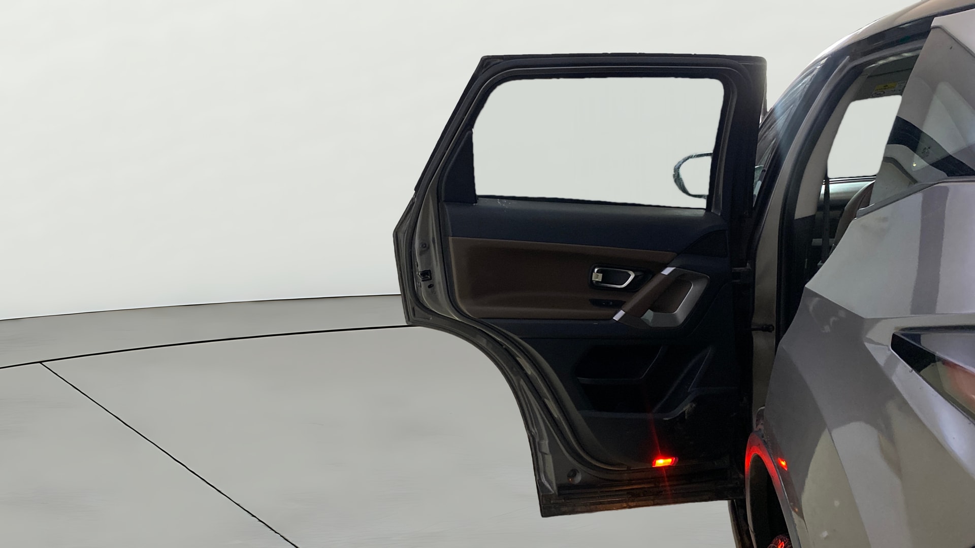 View 2019 Tata Harrier XE Image 22 Used 2019 Tata Harrier XE Image 22