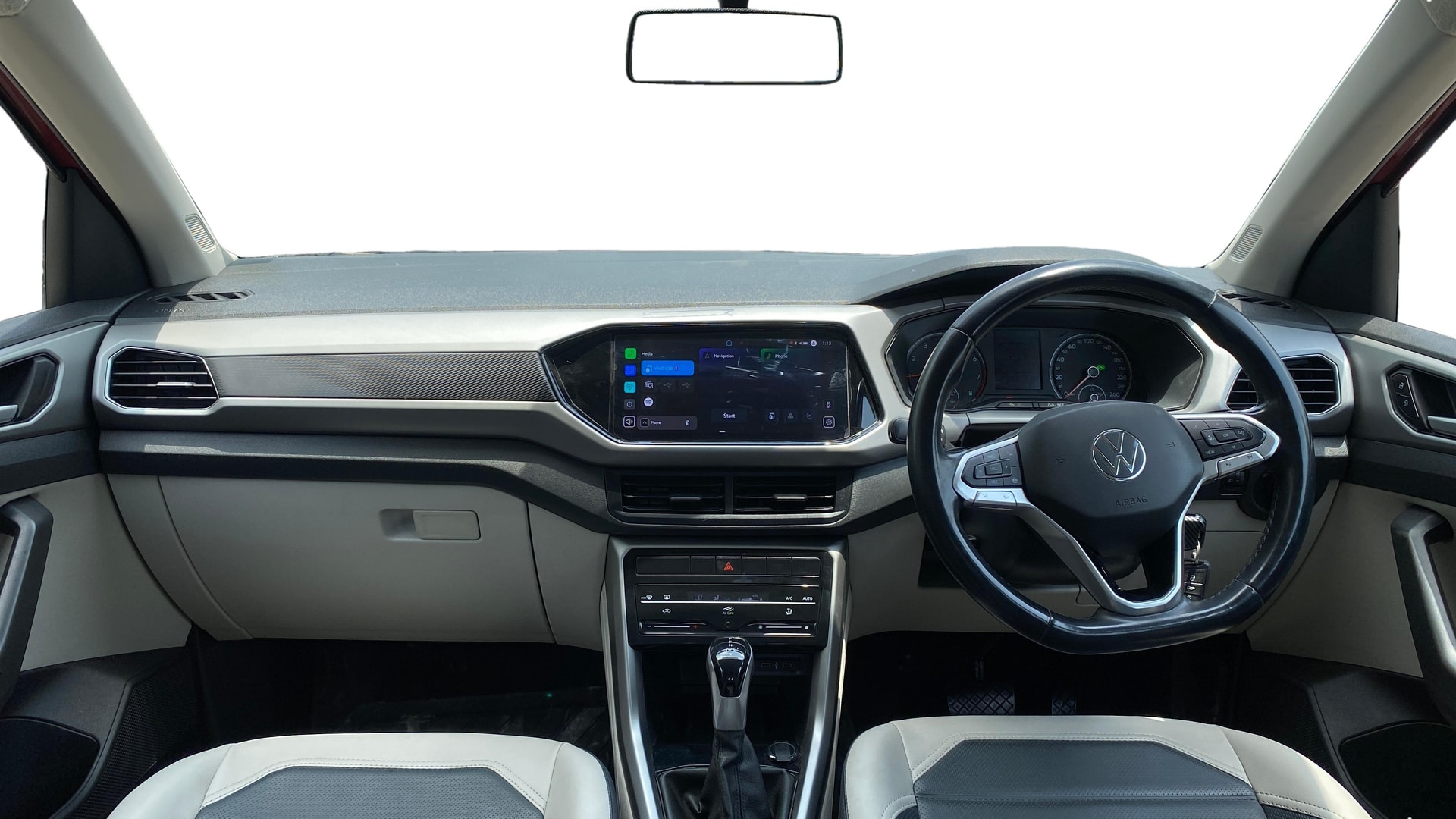 View 2022 Volkswagen Taigun 1.0 TSI Highline AT Image 17 Used 2022 Volkswagen Taigun 1.0 TSI Highline AT Image 17