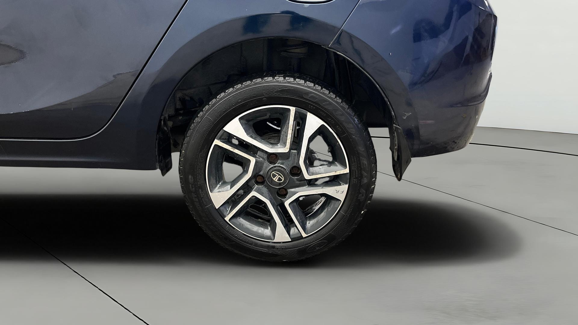 View 2019 Tata Tigor XE Diesel Image 7 Used 2019 Tata Tigor XE Diesel Image 7