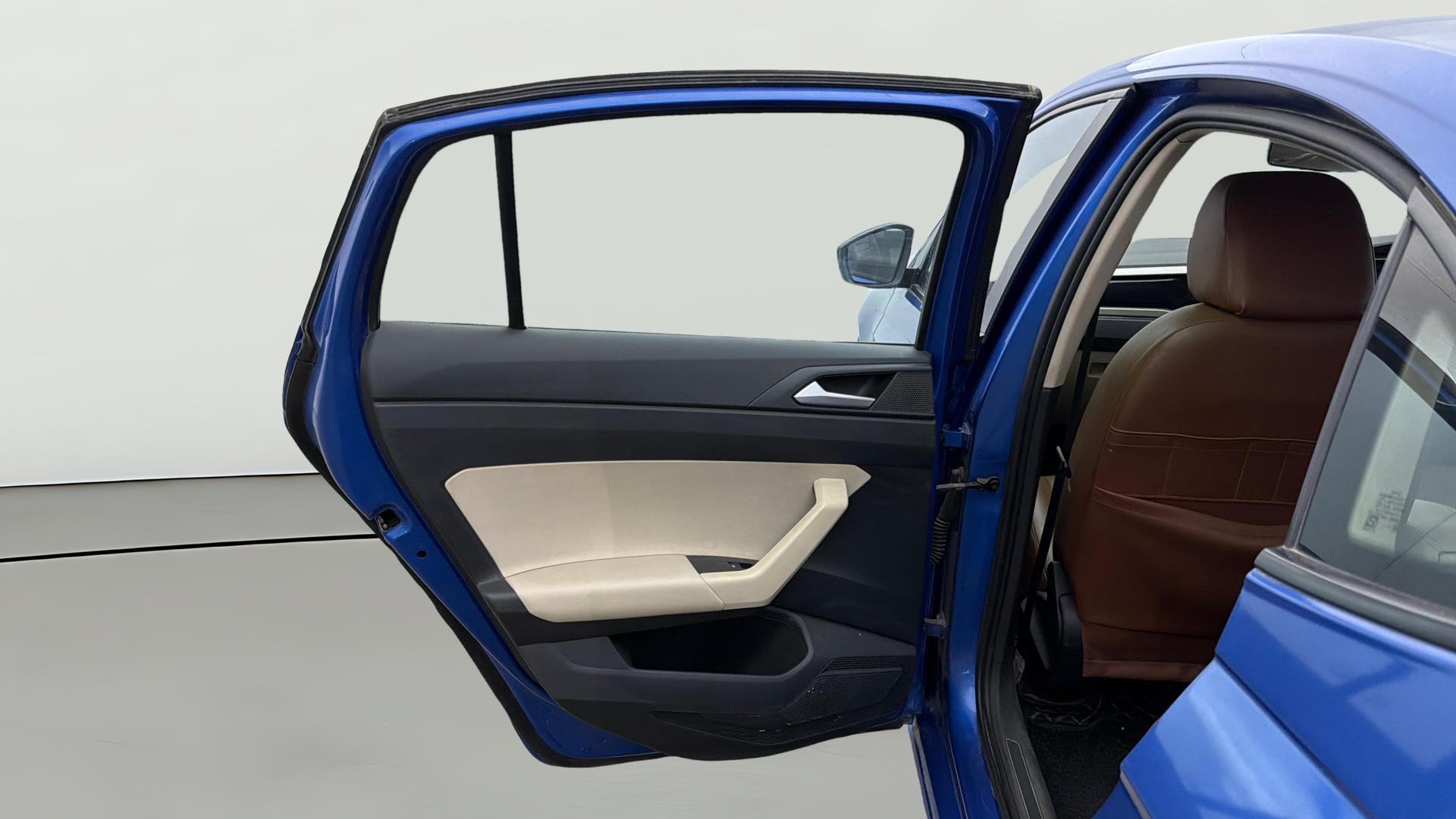View 2022 Volkswagen Virtus Topline 1.0 TSI MT Image 23 Used 2022 Volkswagen Virtus Topline 1.0 TSI MT Image 23