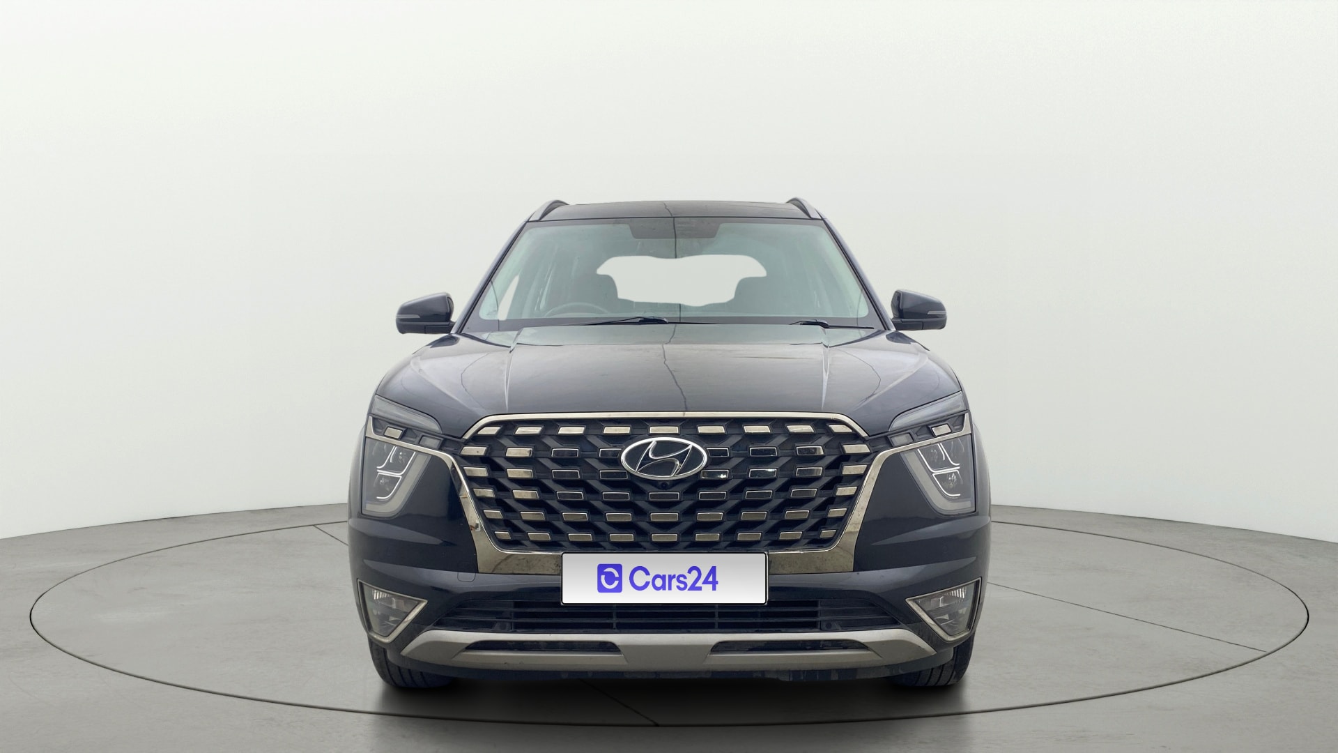View 2022 Hyundai Alcazar Prestige 6 Seater MT Petrol Image 1 Used 2022 Hyundai Alcazar Prestige 6 Seater MT Petrol Image 1