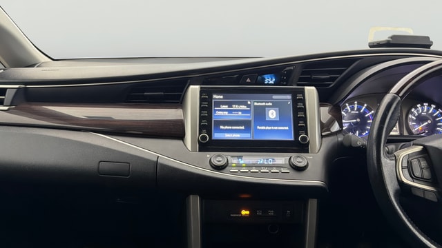 View Toyota Innova Crysta Image 18 Used Toyota Innova Crysta Image 18