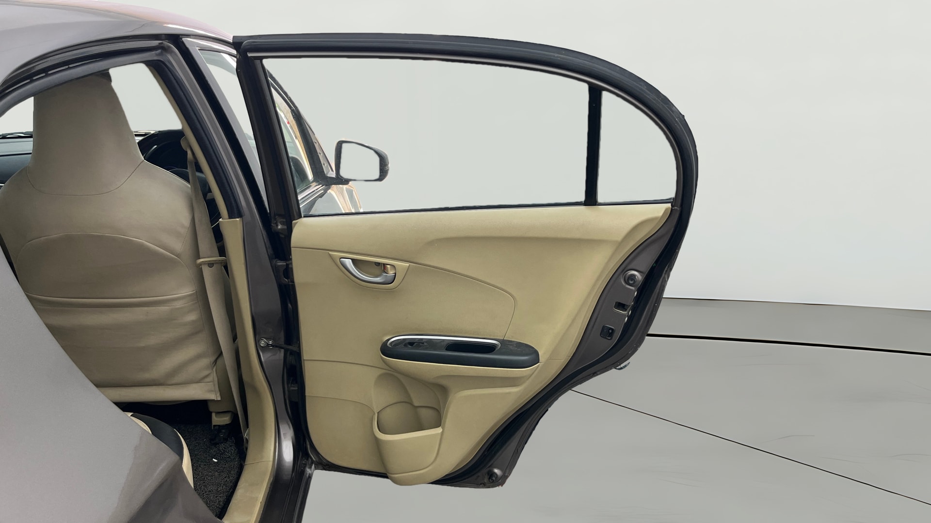 View 2016 Honda Amaze E MT Petrol BS IV Image 7 Used 2016 Honda Amaze E MT Petrol BS IV Image 7