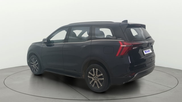 View Mahindra XUV700 Image 2 Used Mahindra XUV700 Image 2