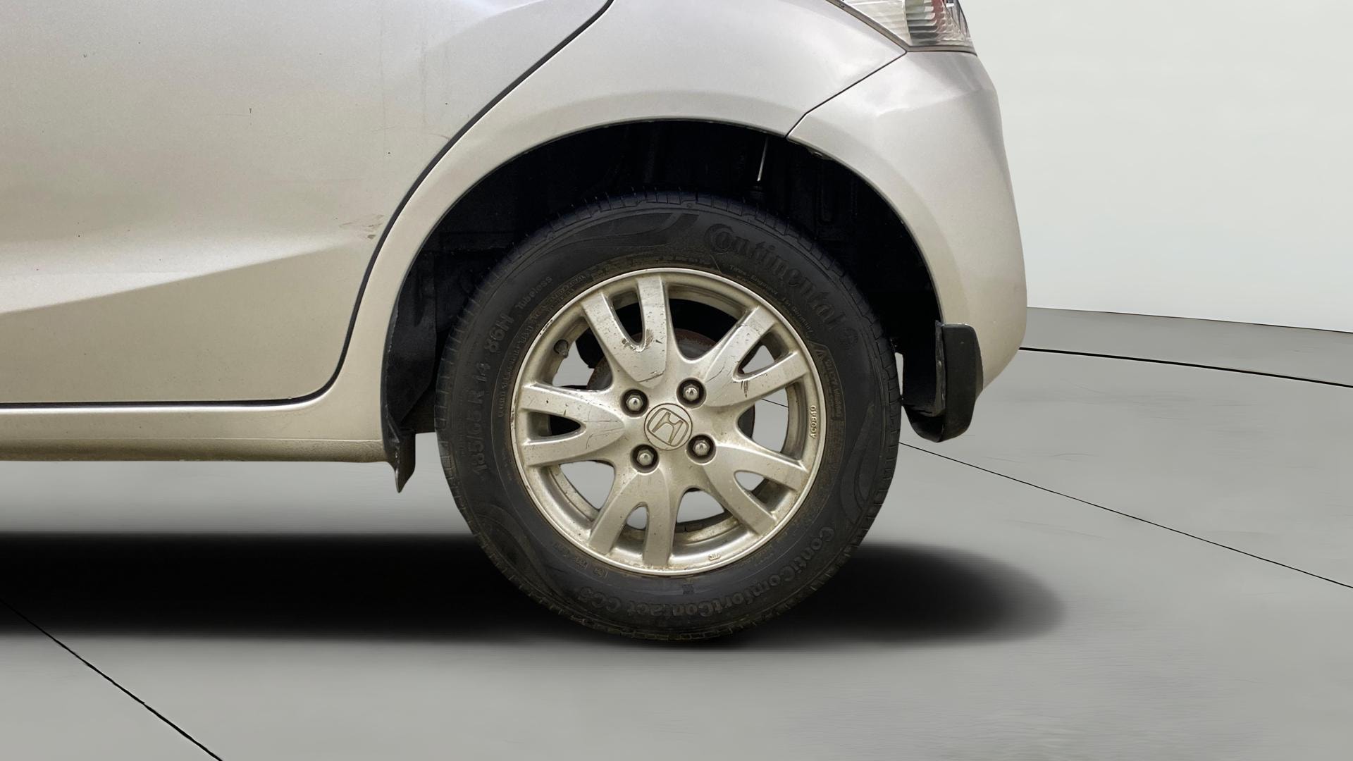 View 2015 Honda Brio VX AT Petrol Image 11 Used 2015 Honda Brio VX AT Petrol Image 11