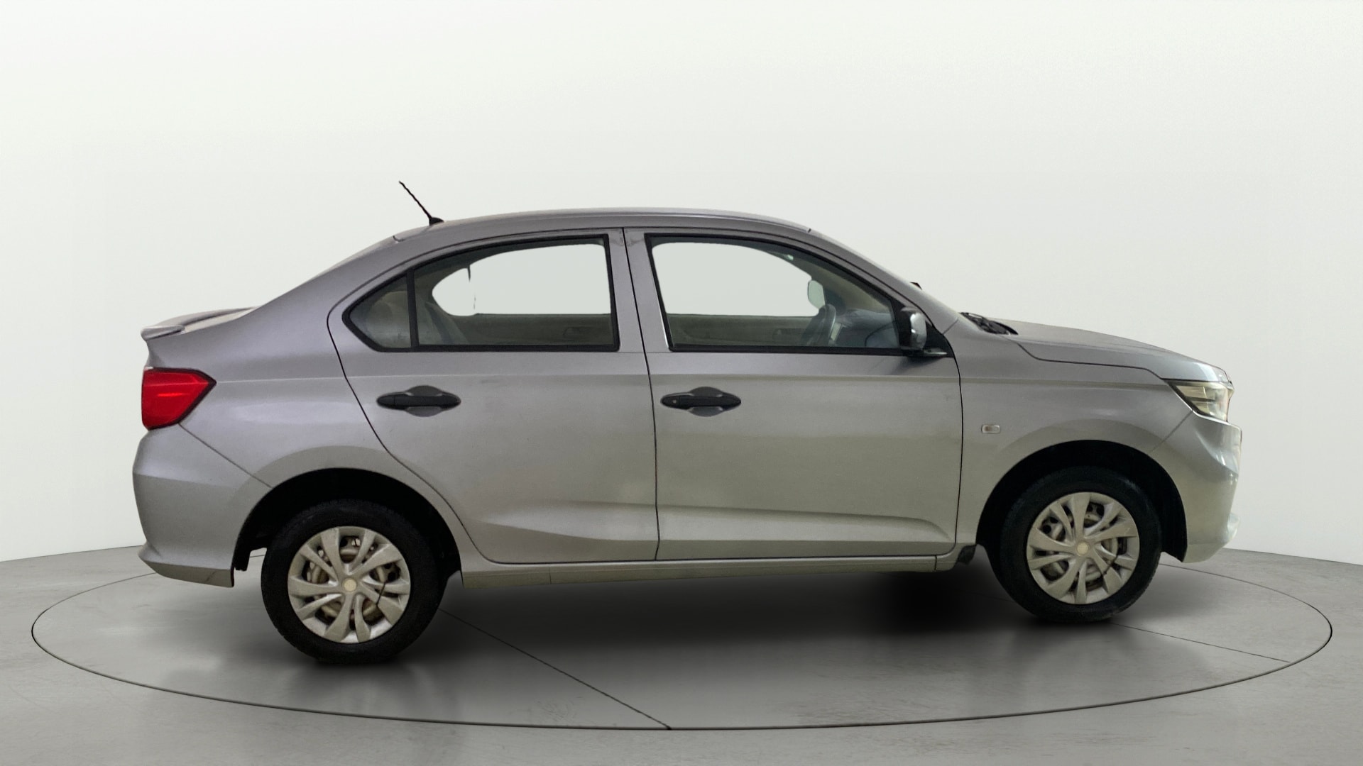 View 2018 Honda Amaze E MT Petrol BS IV Image 8 Used 2018 Honda Amaze E MT Petrol BS IV Image 8
