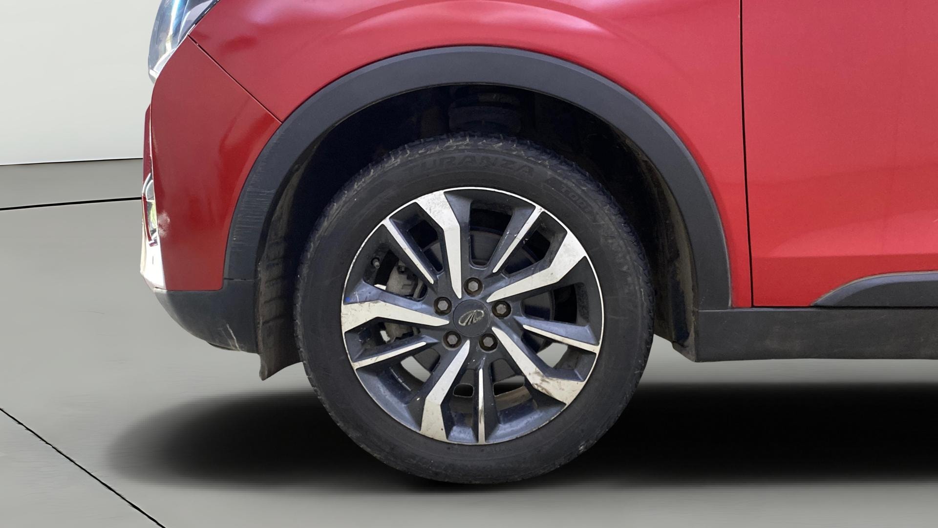 View 2019 Mahindra XUV300 W4 Petrol BS IV Image 29 Used 2019 Mahindra XUV300 W4 Petrol BS IV Image 29