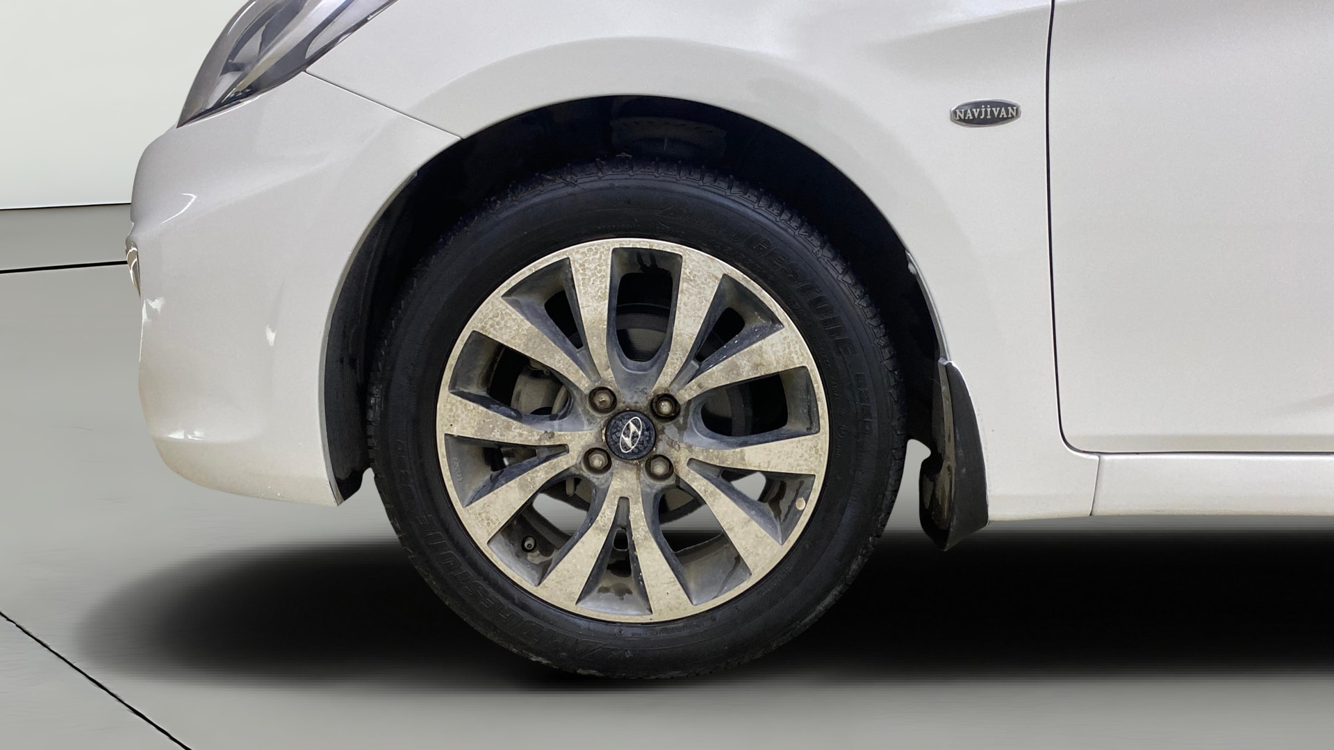 View 2014 Hyundai Fluidic Verna 1.6 VTVT SX Image 28 Used 2014 Hyundai Fluidic Verna 1.6 VTVT SX Image 28