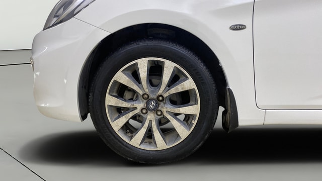View Hyundai Fluidic Verna Image 28 Used Hyundai Fluidic Verna Image 28