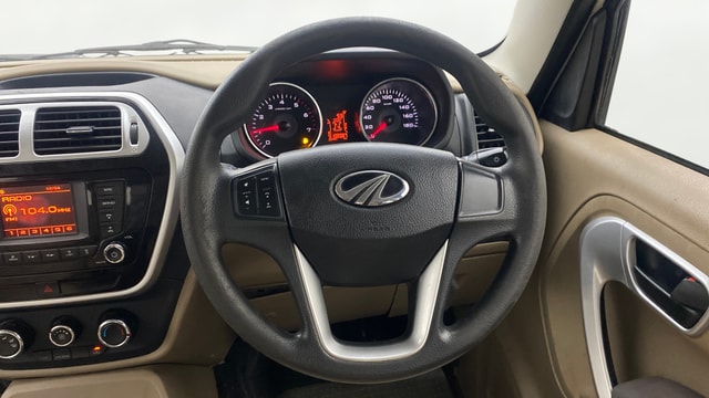 View Mahindra TUV300 Image 21 Used Mahindra TUV300 Image 21
