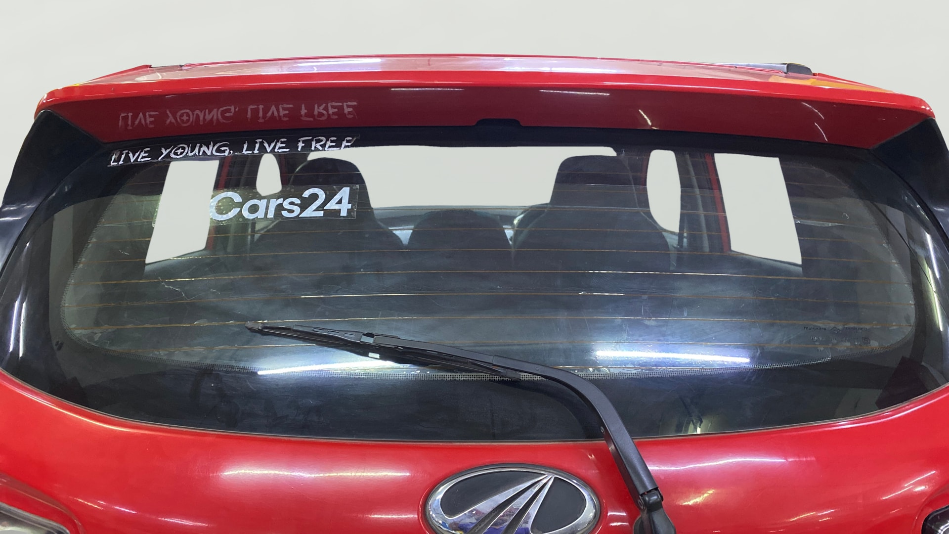 View 2020 Mahindra KUV100 K2 Petrol BS IV Image 4 Used 2020 Mahindra KUV100 K2 Petrol BS IV Image 4