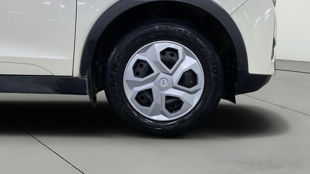 View Mahindra XUV300 Image 39 Used Mahindra XUV300 Image 39