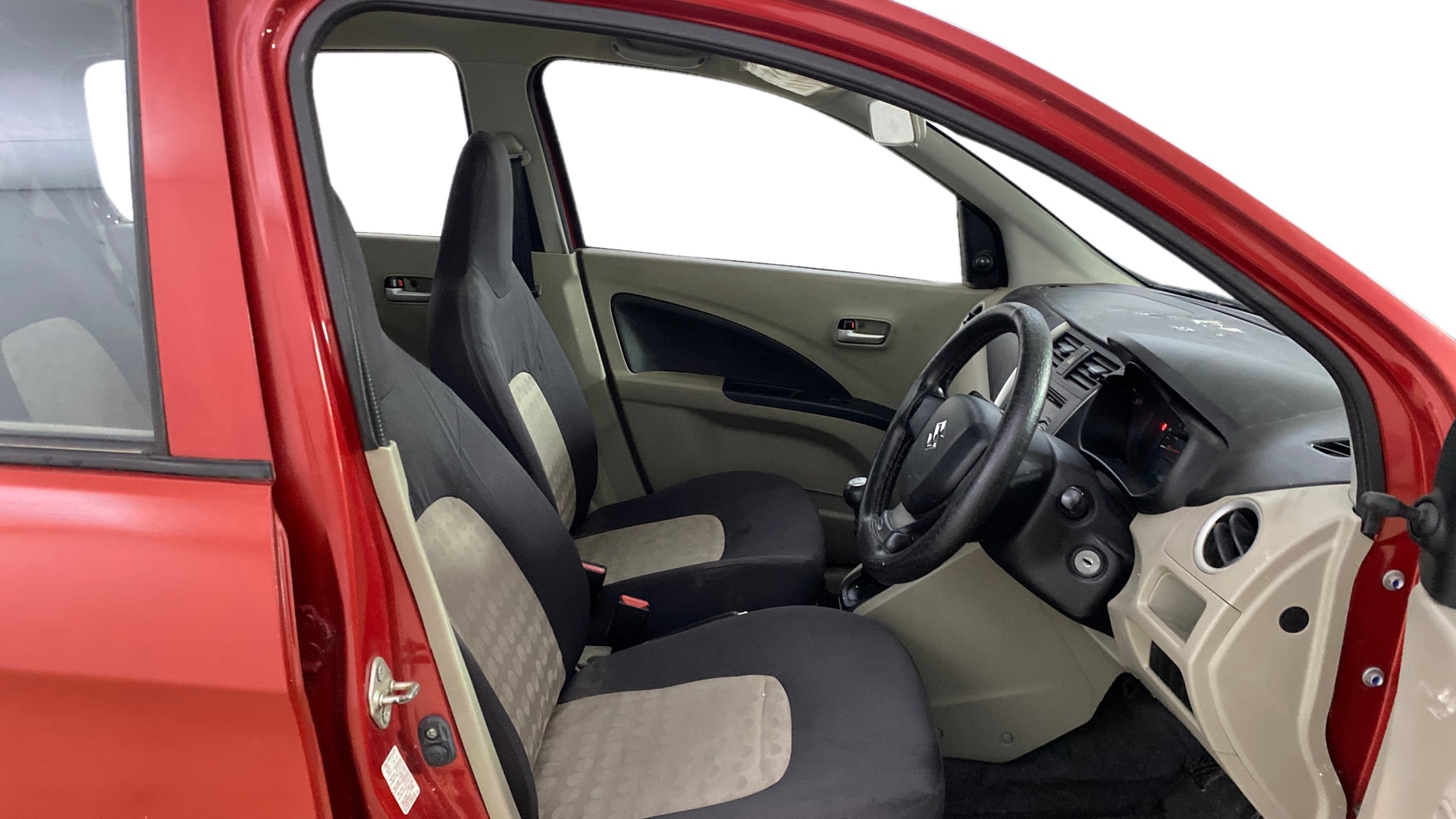 View 2015 Maruti Suzuki 1000 Base Variant Image 25 Used 2015 Maruti Suzuki 1000 Base Variant Image 25