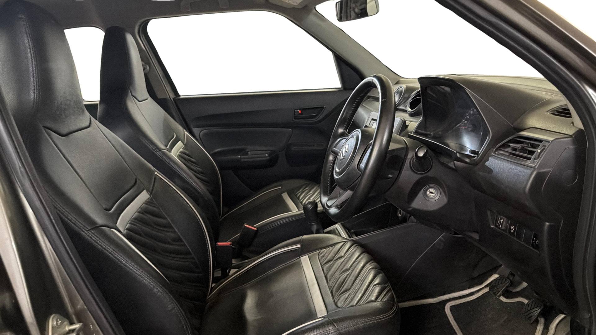View 2022 Maruti Suzuki 1000 Base Variant Image 26 Used 2022 Maruti Suzuki 1000 Base Variant Image 26