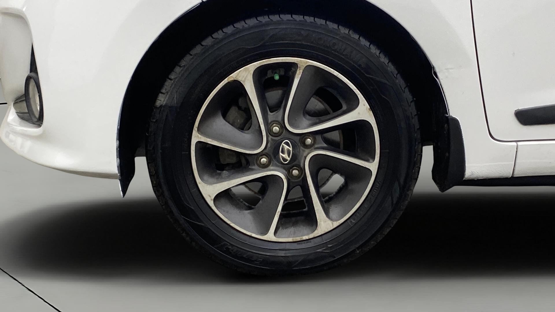 View 2019 Hyundai Grand i10 1.2 Sportz AT Petrol Image 28 Used 2019 Hyundai Grand i10 1.2 Sportz AT Petrol Image 28