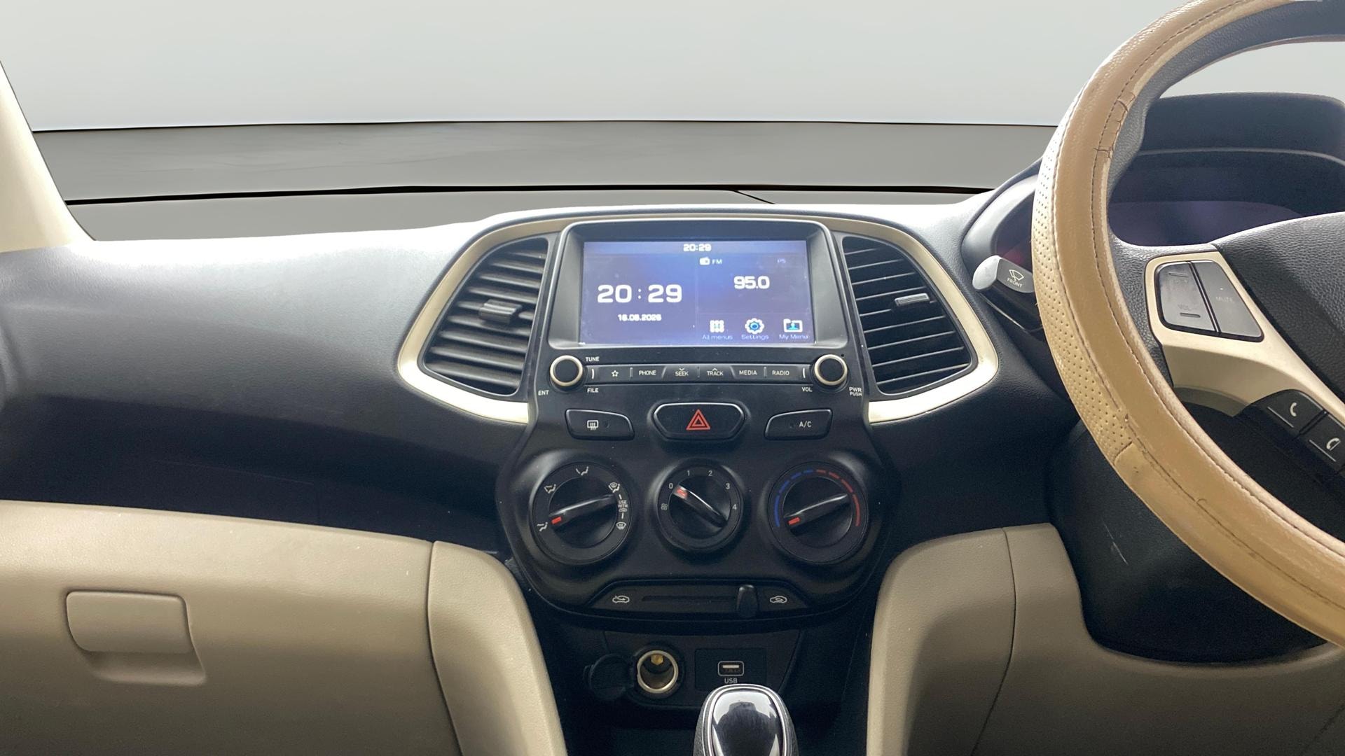 View 2019 Hyundai New Santro Sportz AMT Image 17 Used 2019 Hyundai New Santro Sportz AMT Image 17