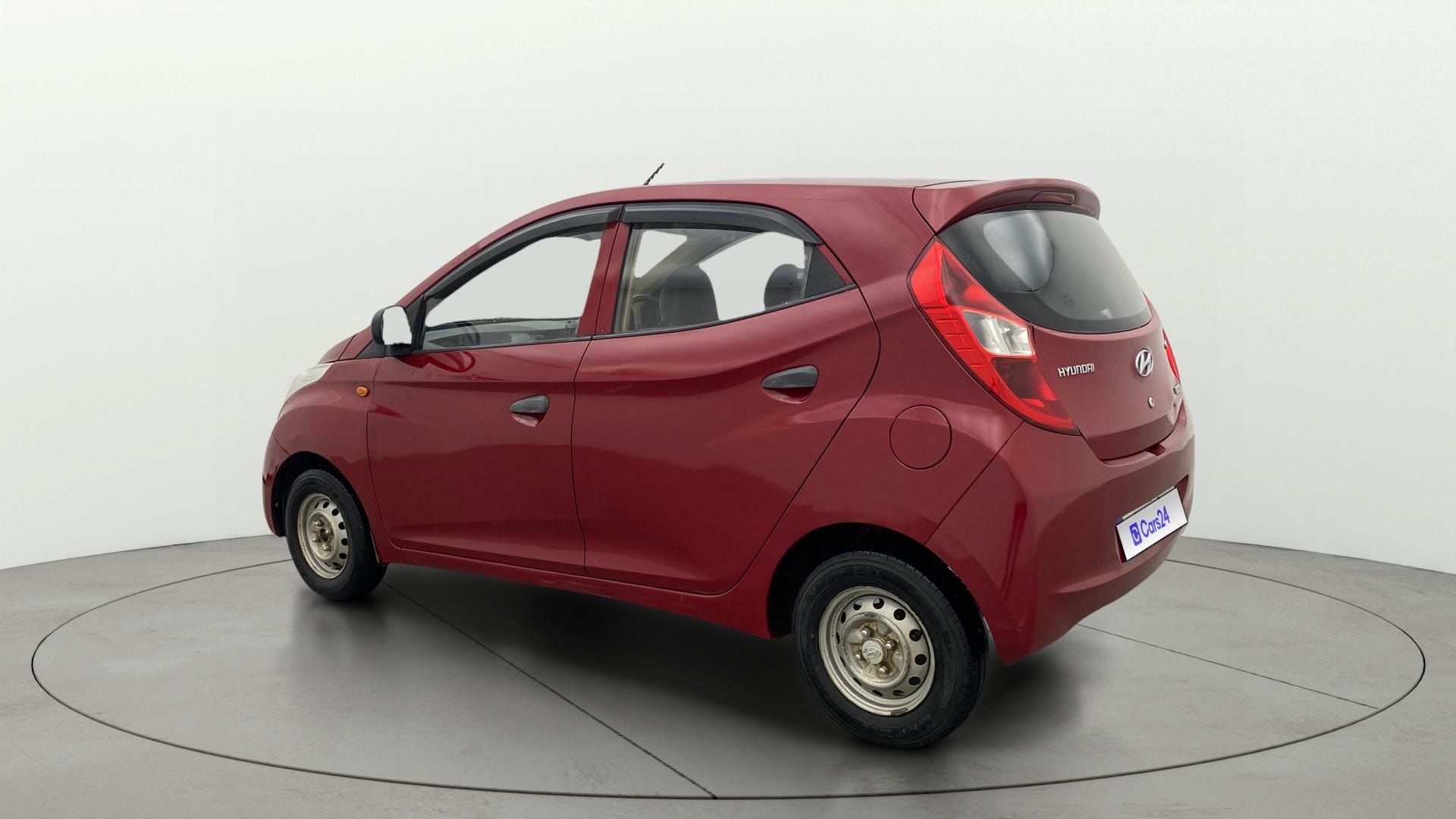 View 2015 Hyundai EON D-Lite Plus Image 2 Used 2015 Hyundai EON D-Lite Plus Image 2