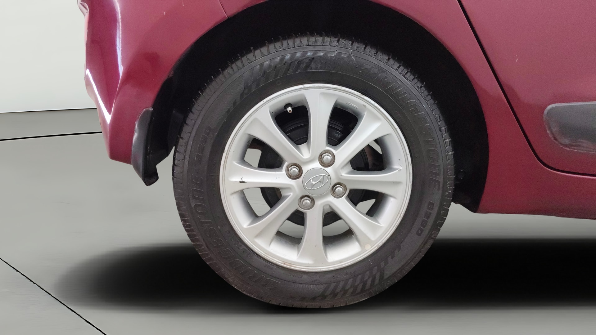 View 2015 Hyundai Grand i10 Asta AT 1.2 Kappa VTVT Image 23 Used 2015 Hyundai Grand i10 Asta AT 1.2 Kappa VTVT Image 23