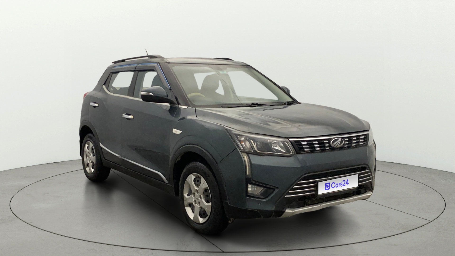 Used 2022 Mahindra XUV300 Used 2022 Mahindra XUV300
