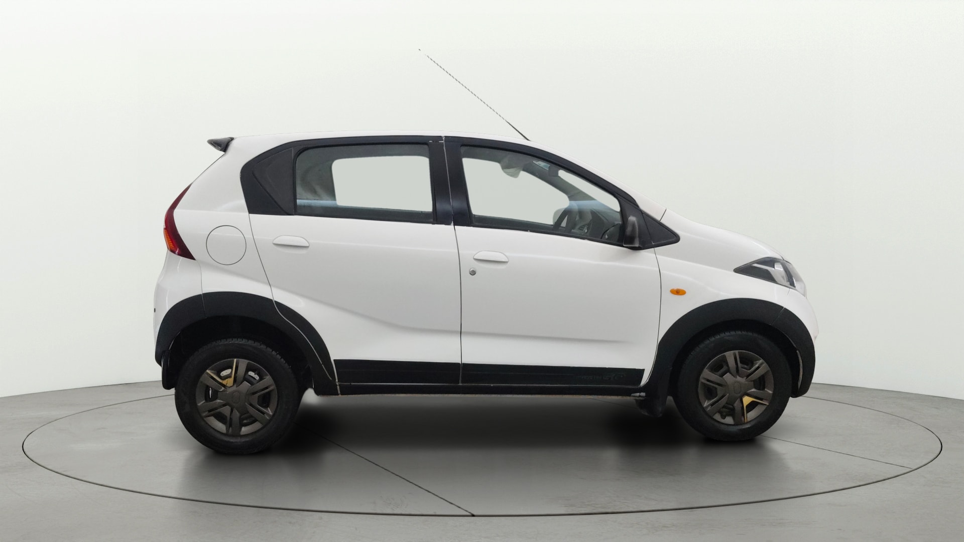 View 2017 Datsun Redi GO T(O) 1.0L- Limited Edition Image 8 Used 2017 Datsun Redi GO T(O) 1.0L- Limited Edition Image 8