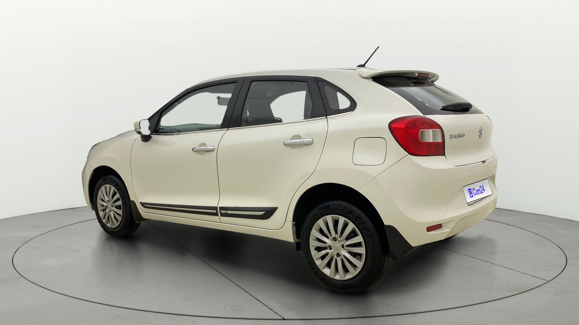 View 2022 Maruti Suzuki 1000 Base Variant Image 2 Used 2022 Maruti Suzuki 1000 Base Variant Image 2
