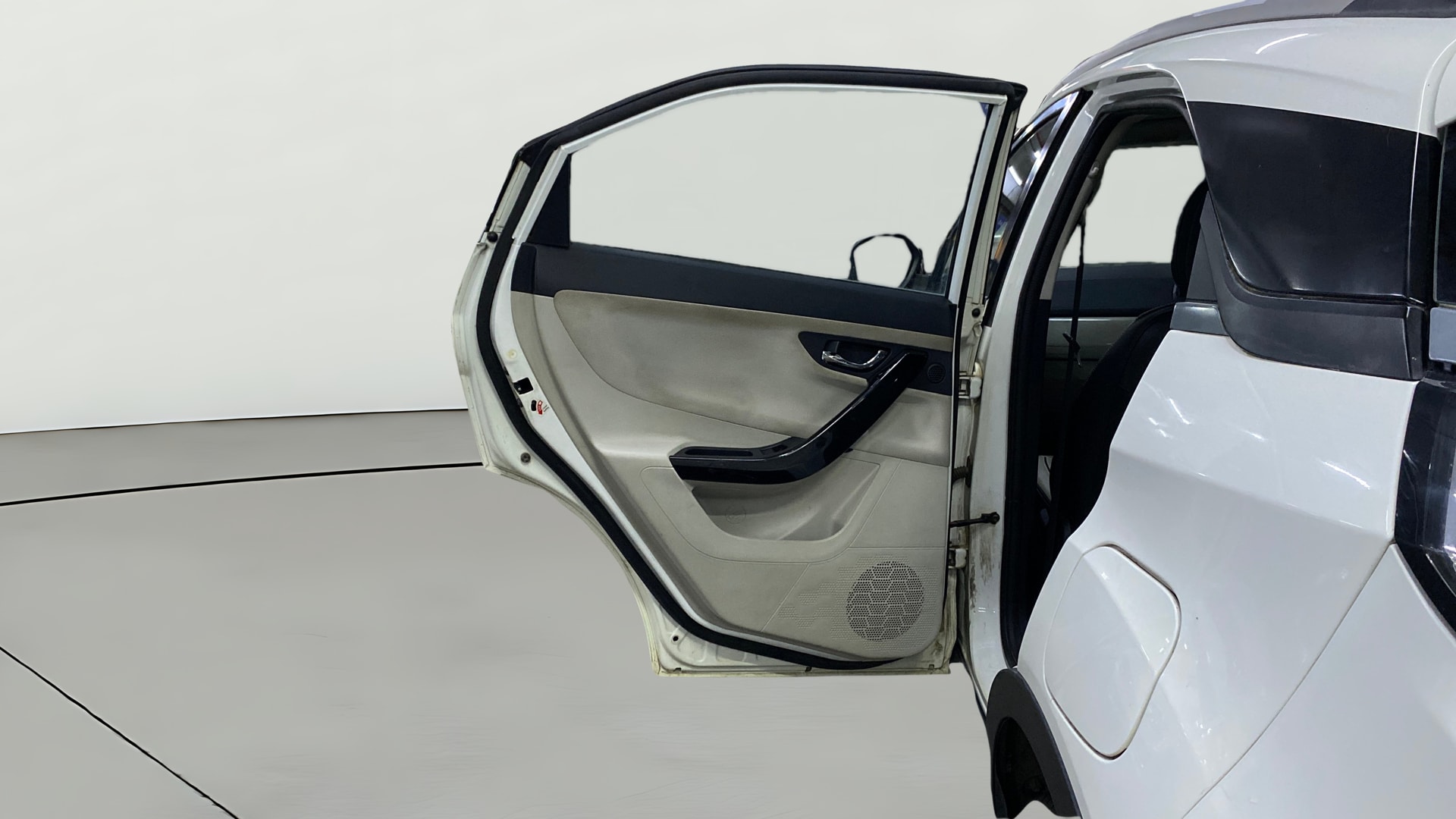 View 2020 Tata Nexon Revotron XZ Plus Luxs Jet Edition Image 15 Used 2020 Tata Nexon Revotron XZ Plus Luxs Jet Edition Image 15