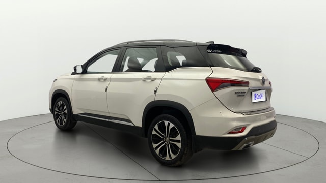 View MG Hector Plus Image 2 Used MG Hector Plus Image 2