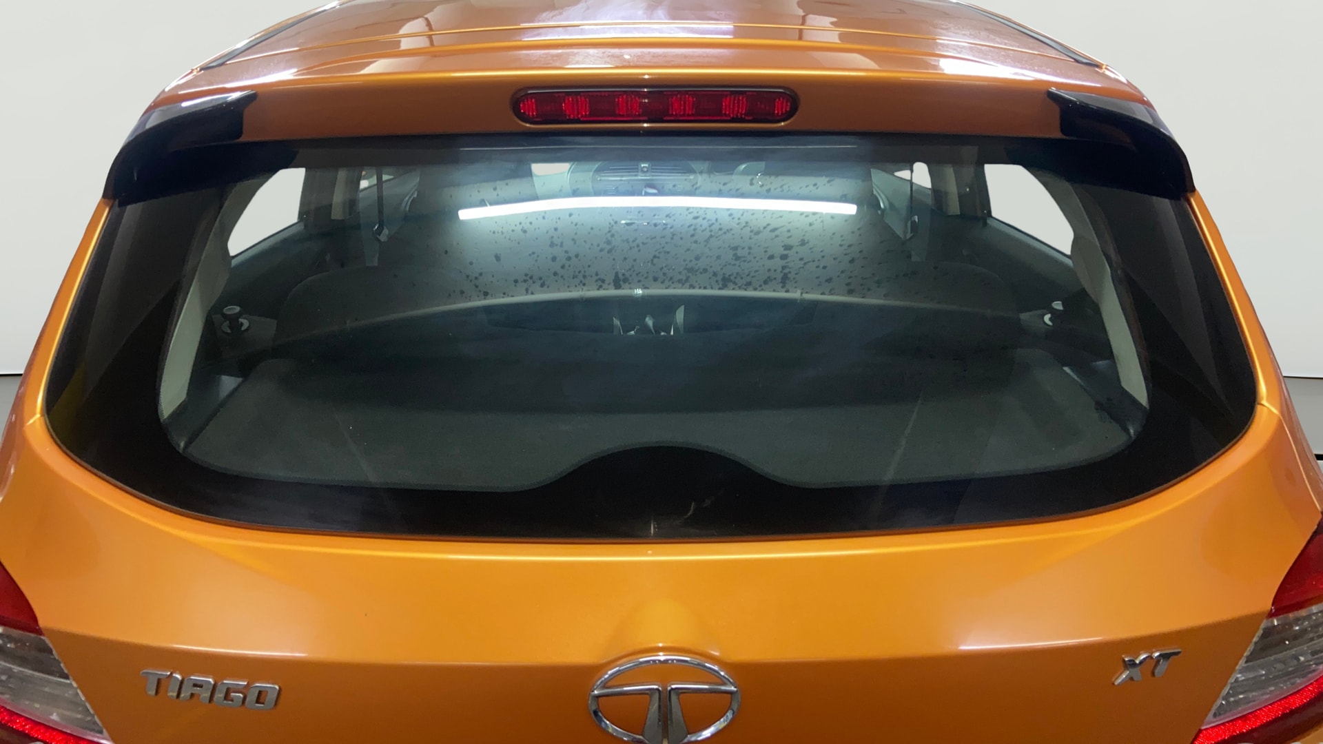 View 2018 Tata Tiago Revotorq XB Image 4 Used 2018 Tata Tiago Revotorq XB Image 4