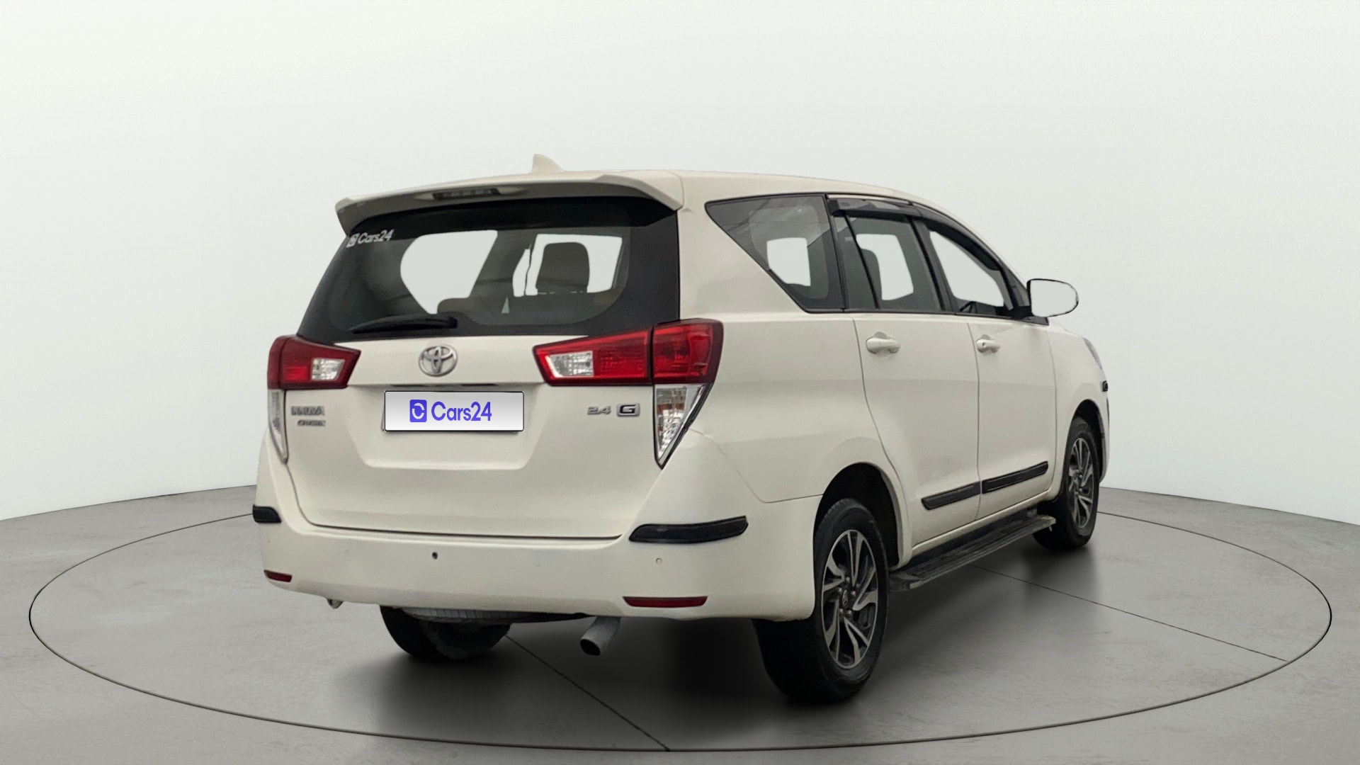 View 2021 Toyota Innova Crysta 2.4 G MT 7-Seater BS IV Image 44 Used 2021 Toyota Innova Crysta 2.4 G MT 7-Seater BS IV Image 44