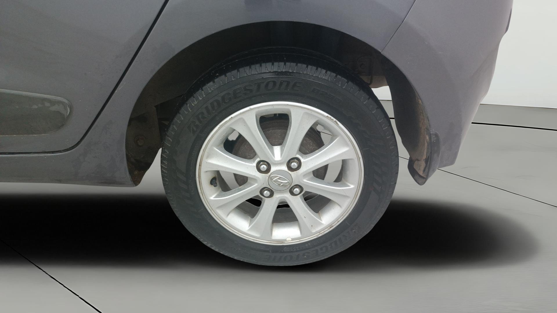 View 2014 Hyundai Grand i10 Asta AT 1.2 Kappa VTVT Image 7 Used 2014 Hyundai Grand i10 Asta AT 1.2 Kappa VTVT Image 7
