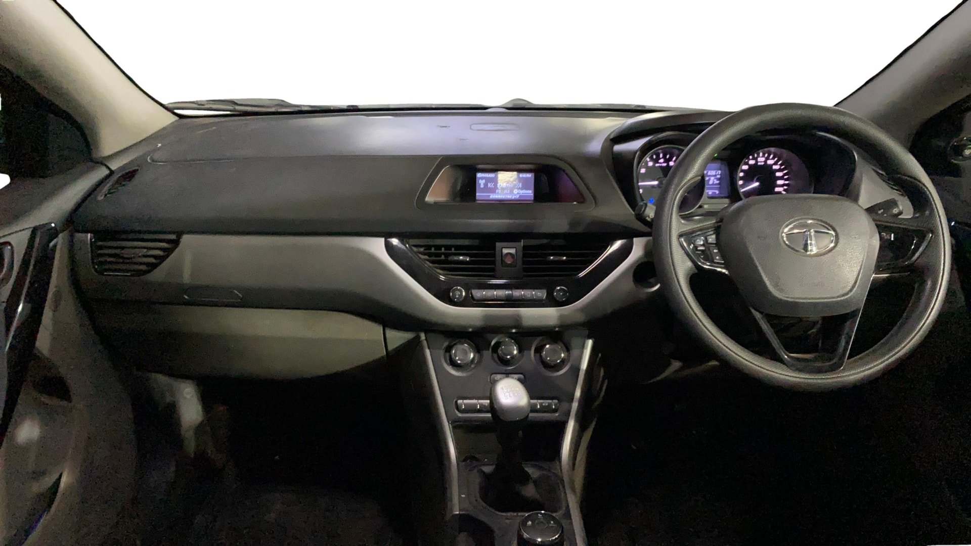 View 2019 Tata Nexon Revotorq XM Image 15 Used 2019 Tata Nexon Revotorq XM Image 15