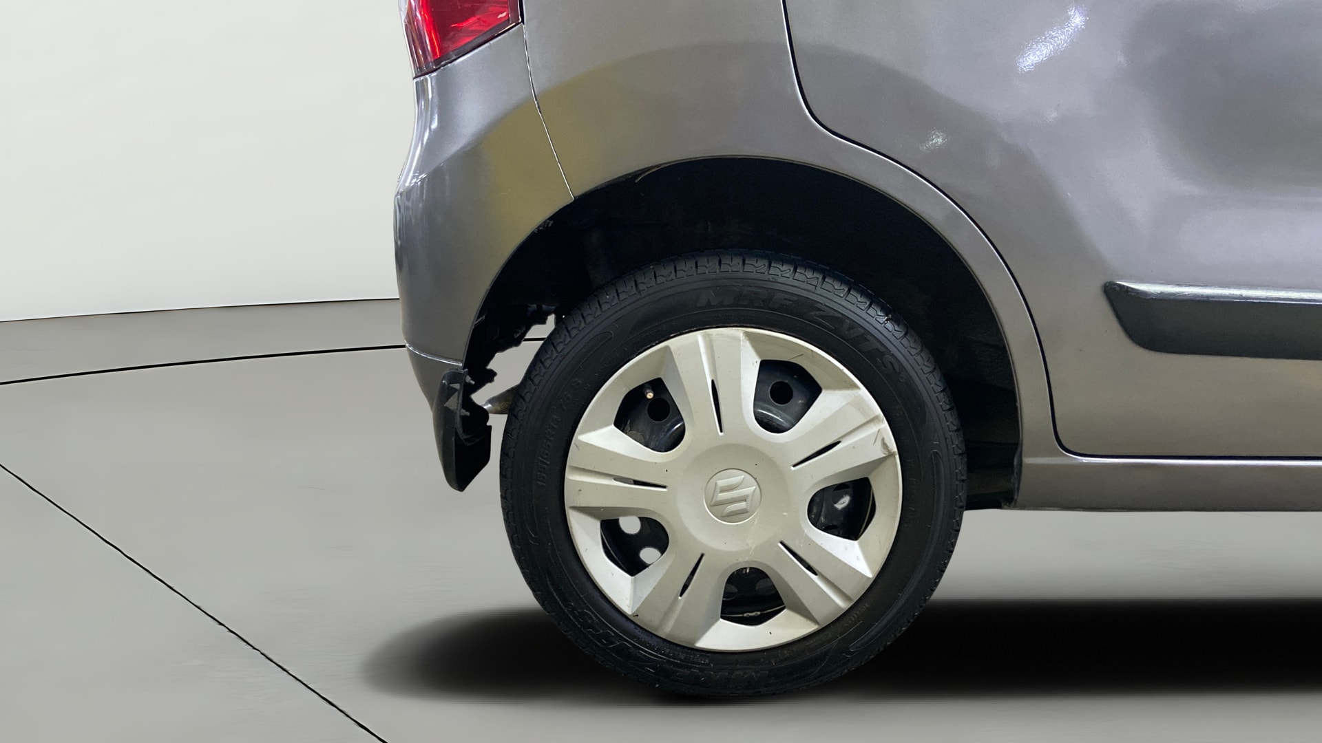 View 2018 Maruti Suzuki 1000 Base Variant Image 23 Used 2018 Maruti Suzuki 1000 Base Variant Image 23