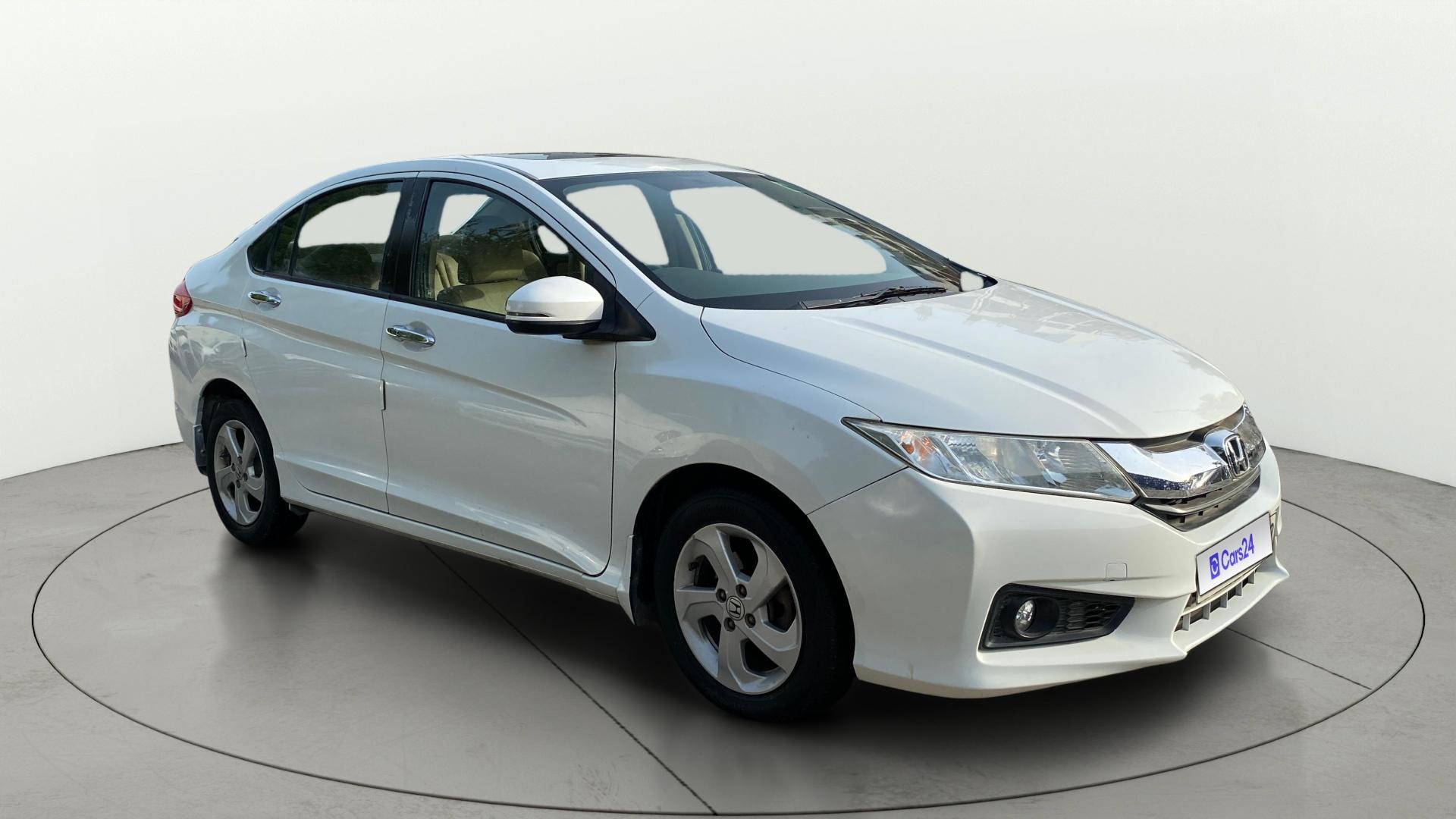 View 2015 Honda City ZX MT Diesel Anniversary Edition Image 14 Used 2015 Honda City ZX MT Diesel Anniversary Edition Image 14