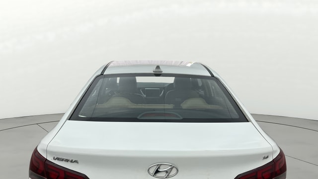 View Hyundai Verna Image 5 Used Hyundai Verna Image 5
