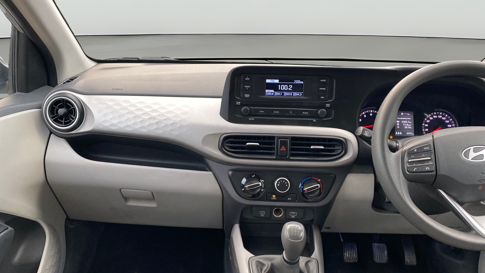 View 2024 Hyundai Grand i10 Nios Magna Petrol Image 18 Used 2024 Hyundai Grand i10 Nios Magna Petrol Image 18