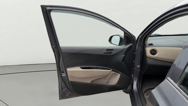 View Hyundai Grand i10 Image 30 Used Hyundai Grand i10 Image 30