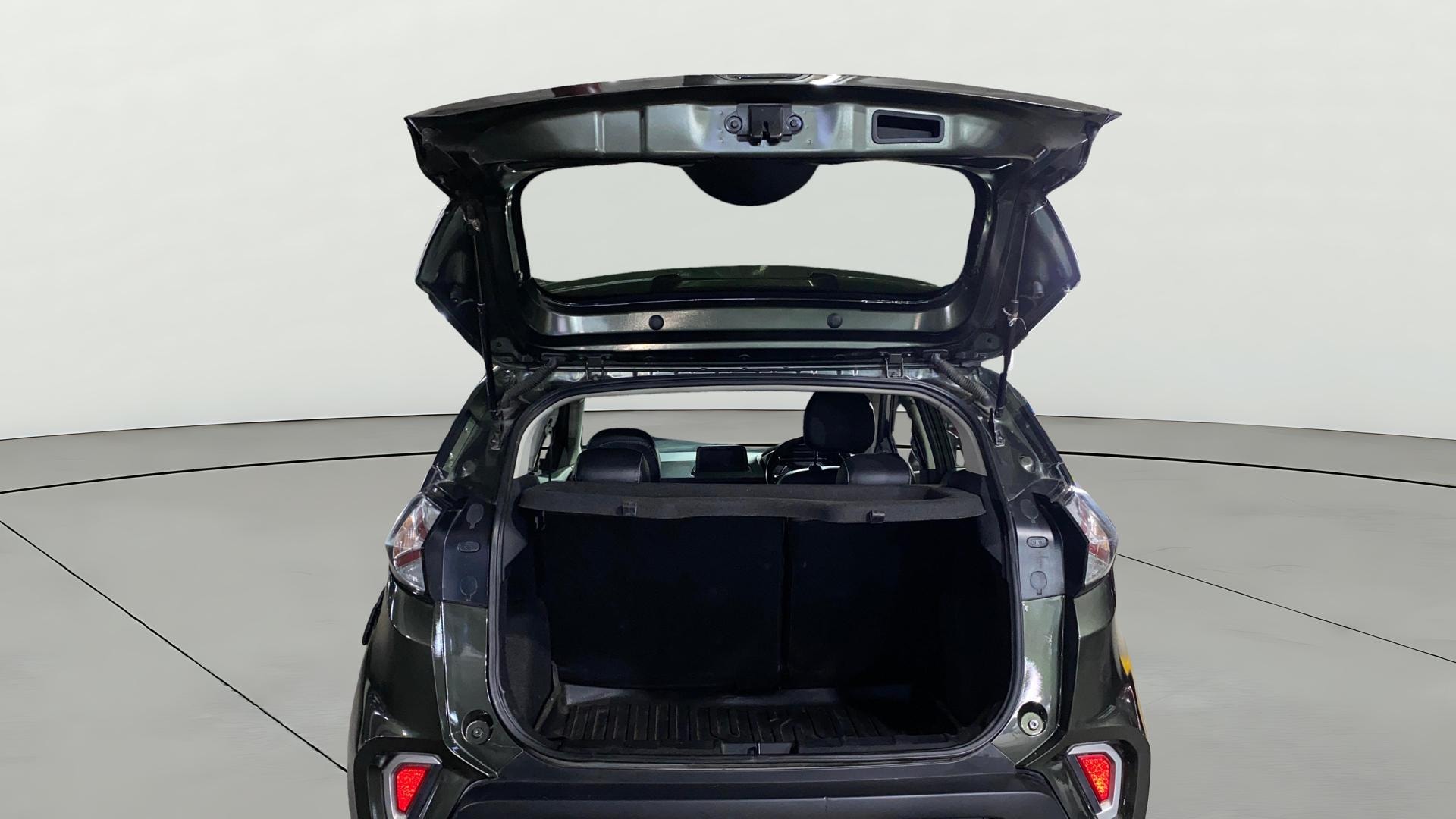 View 2022 Tata Nexon Revotron XE Image 40 Used 2022 Tata Nexon Revotron XE Image 40